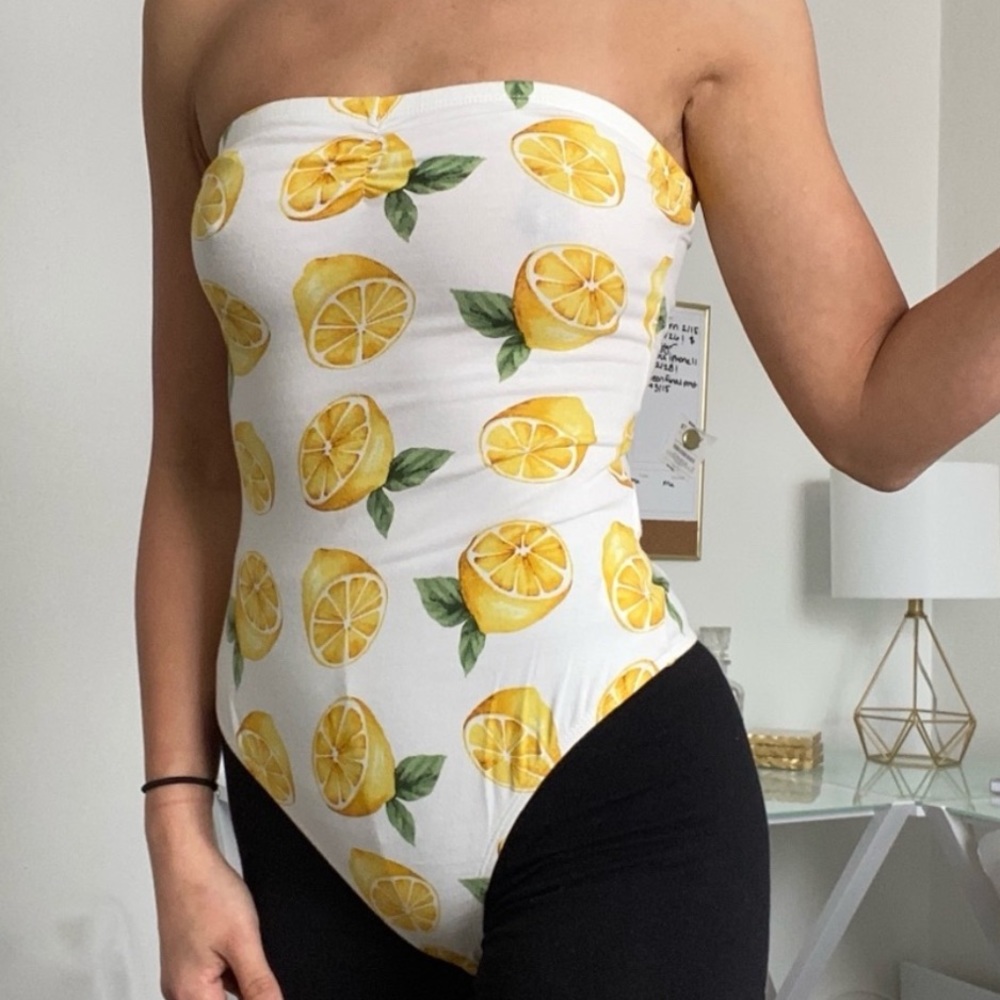 Forever 21 White Lemon Print Strapless Snap Closure Thong Bodysuit Ruched Front